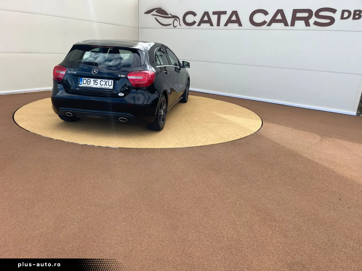 Mercedes-Benz A-220
