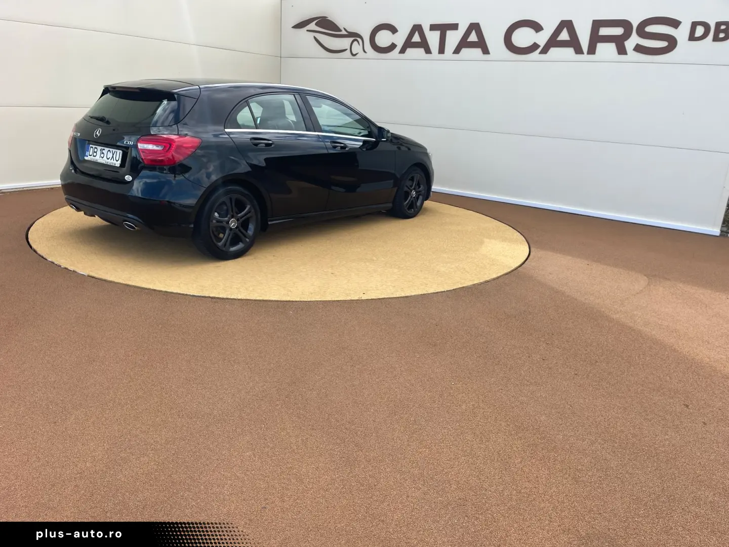 Mercedes-Benz A-220