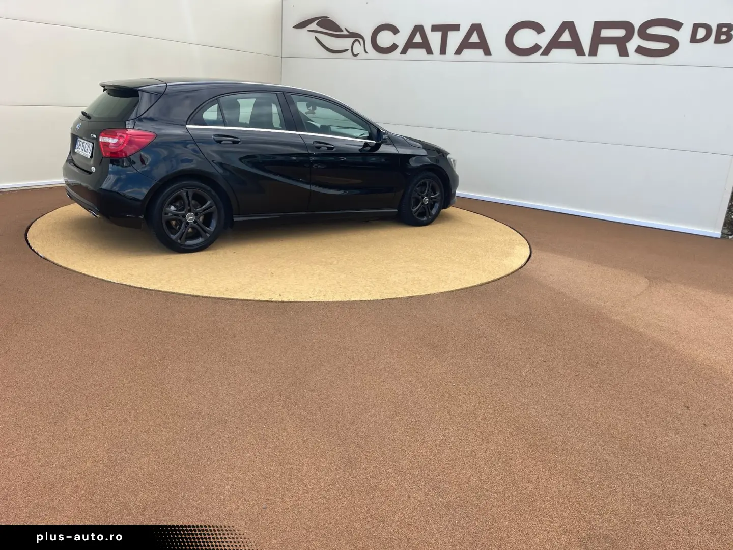 Mercedes-Benz A-220