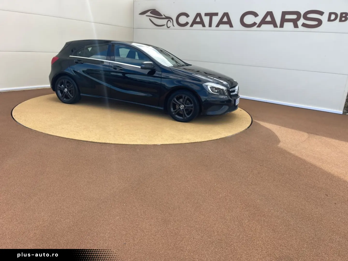 Mercedes-Benz A-220