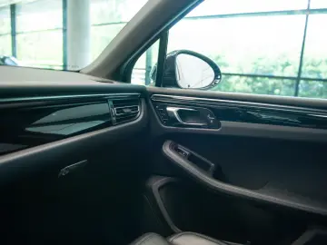 Porsche Macan 2.0 PDK