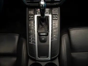 Porsche Macan 2.0 PDK