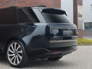 LAND ROVER Range Rover P550e SV   Pano - AHK - Meridian