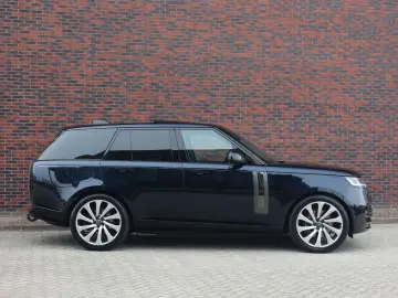 LAND ROVER Range Rover P550e SV   Pano - AHK - Meridian