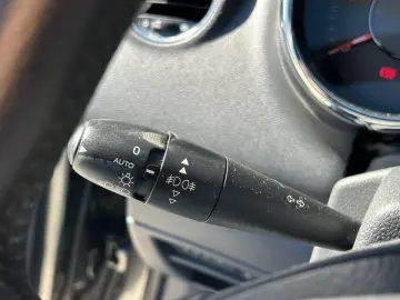 Peugeot 5008 2.0 D 2011 Euro 5