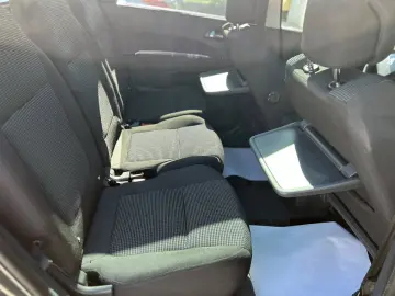 Peugeot 5008 2.0 D 2011 Euro 5