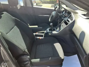 Peugeot 5008 2.0 D 2011 Euro 5