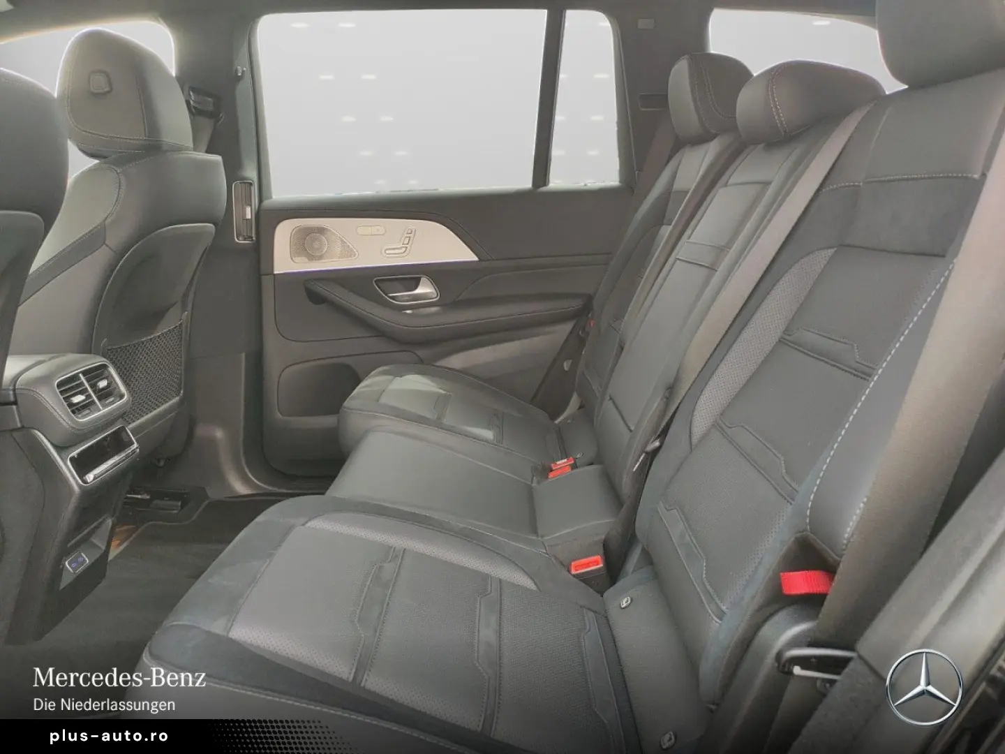 MERCEDES-BENZ GLS 63 4M AMG Premium  Pano AHK Ride  Drivers