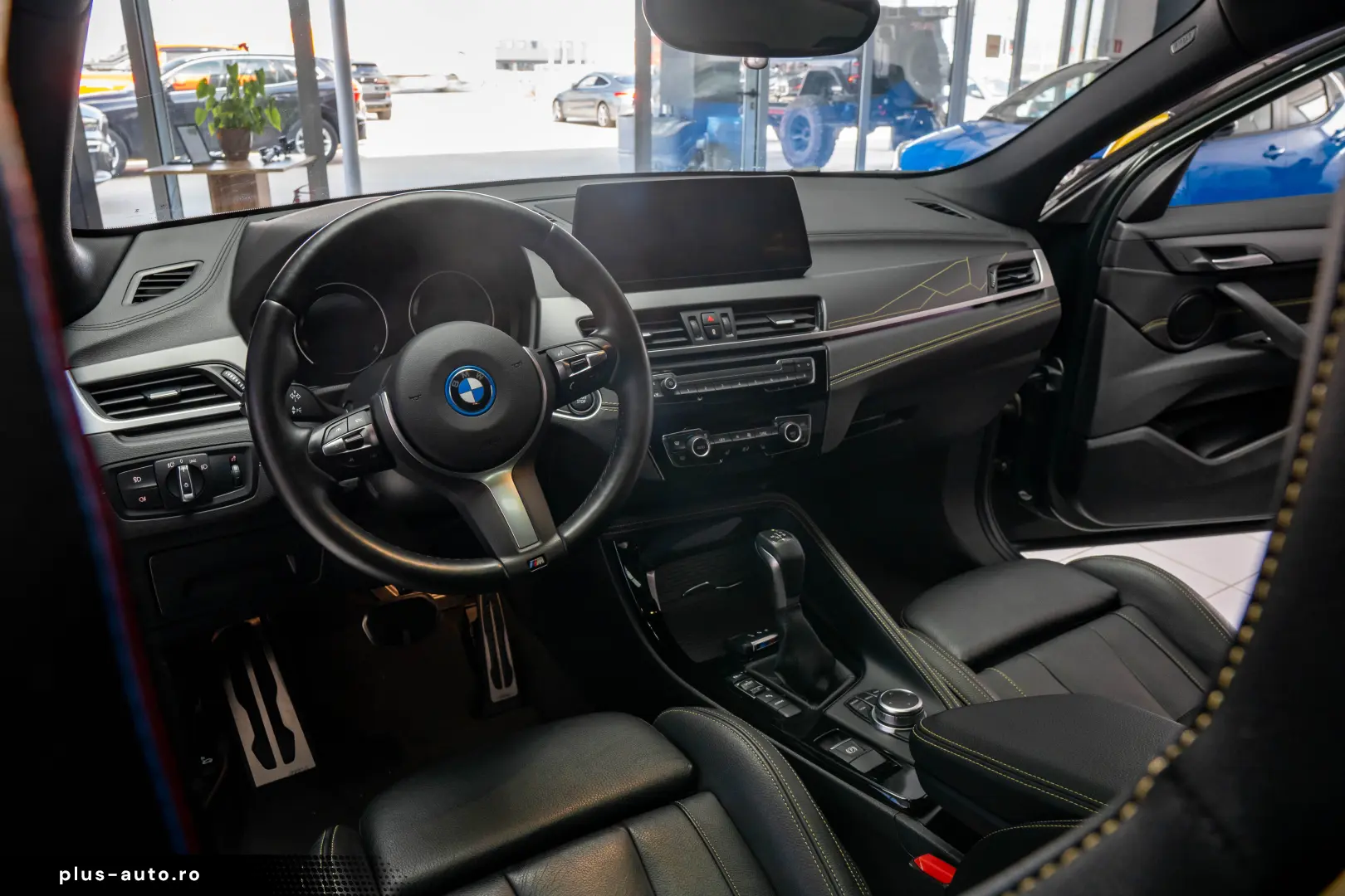 BMW X2 25E MODEL EDITION GOLDPLAY