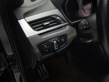 BMW X2 25E MODEL EDITION GOLDPLAY