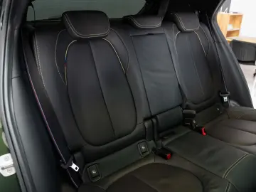 BMW X2 25E MODEL EDITION GOLDPLAY