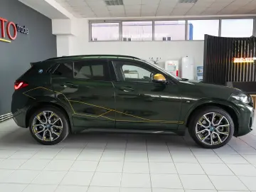 BMW X2 25E MODEL EDITION GOLDPLAY