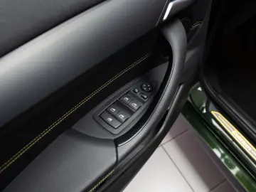 BMW X2 25E MODEL EDITION GOLDPLAY