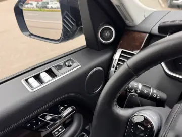 LAND ROVER Range Rover HSE LFW Pano Ebony-Sitze PremiumLED