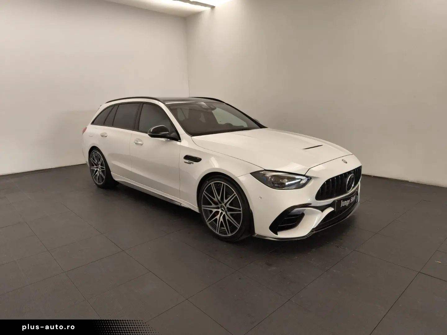 MERCEDES-BENZ C 63T SE Performance Drivers AHK Pano Night 20