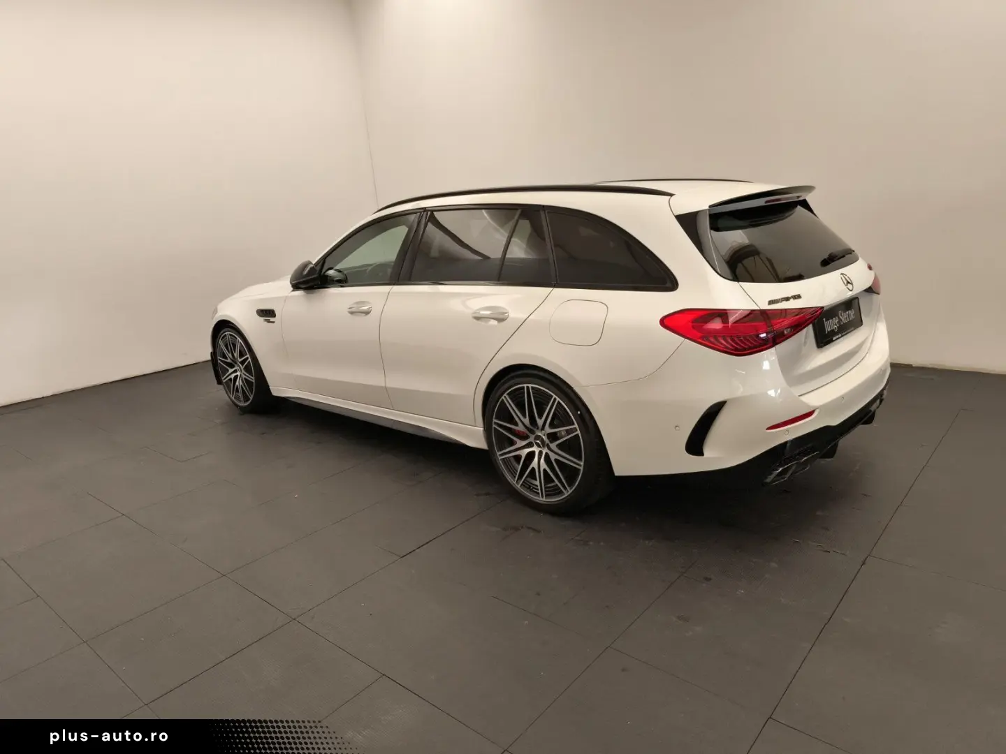 MERCEDES-BENZ C 63T SE Performance Drivers AHK Pano Night 20