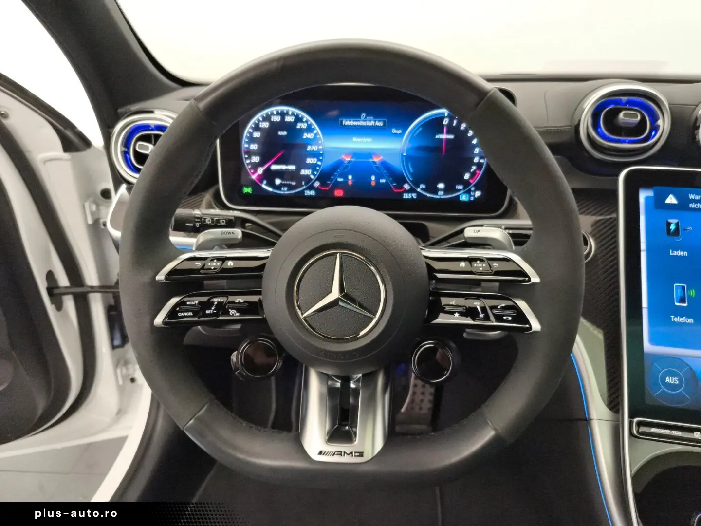 MERCEDES-BENZ C 63T SE Performance Drivers AHK Pano Night 20