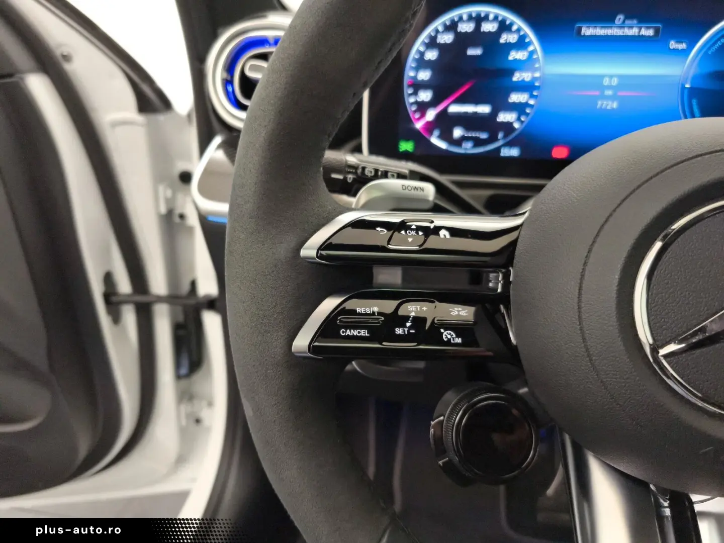 MERCEDES-BENZ C 63T SE Performance Drivers AHK Pano Night 20