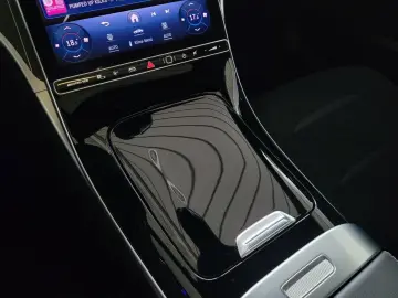MERCEDES-BENZ C 63 AMG 4Matic  S E Performance AHK H…