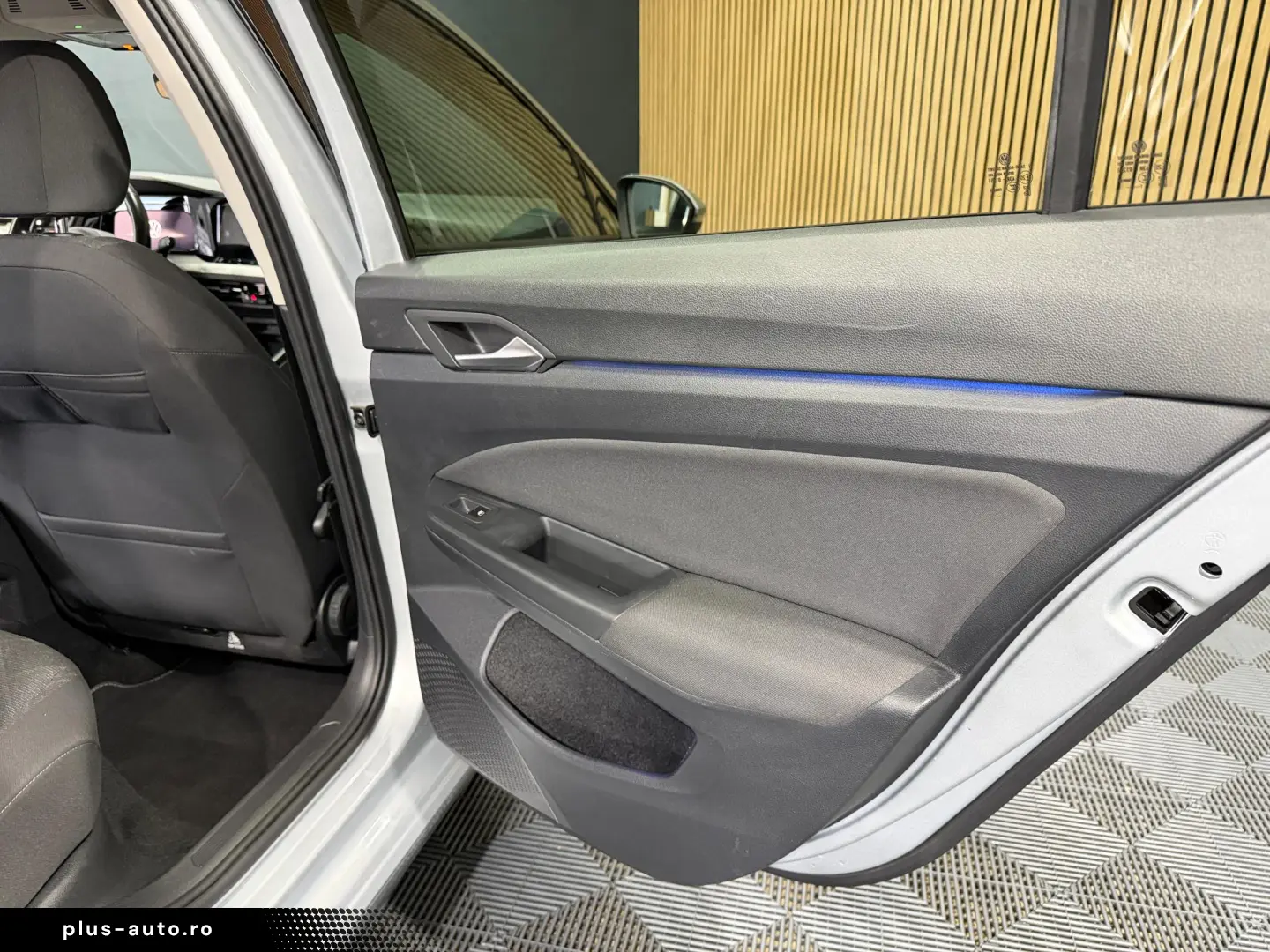 VOLKSWAGEN Golf Variant 2.0 TDI SCR Life