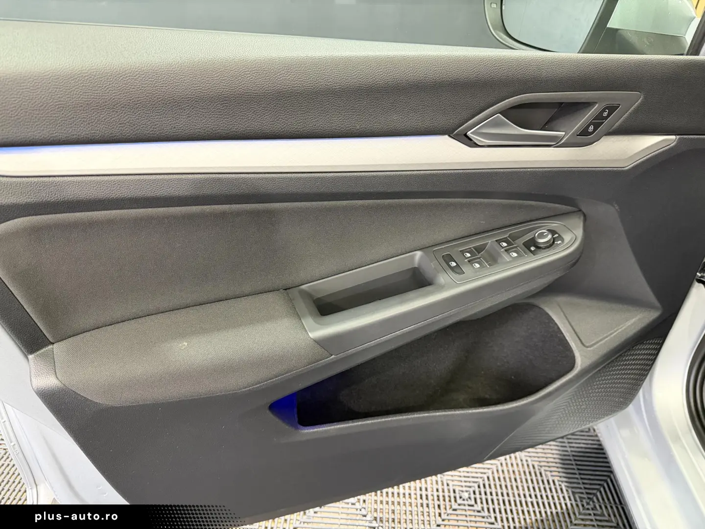 VOLKSWAGEN Golf Variant 2.0 TDI SCR Life