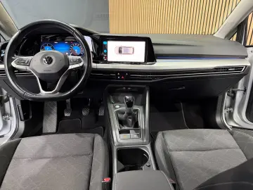 VOLKSWAGEN Golf Variant 2.0 TDI SCR Life