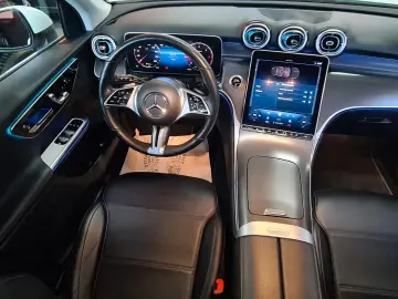 MERCEDES-BENZ GLC 220d 4M 2x Avantg Pano Memo MBUX L…