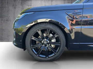LAND ROVER Range Rover Sport D300 HSE Dynamic Black Paket