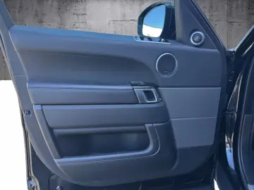LAND ROVER Range Rover Sport D300 HSE Dynamic Black Paket