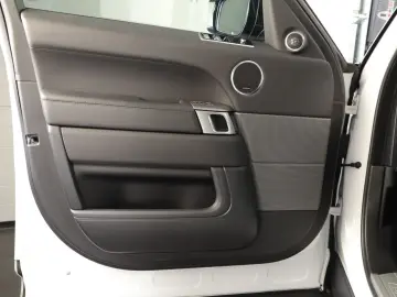 LAND ROVER Range Rover Sport 3.0 D300 HSE Dynamic LAND-Gara