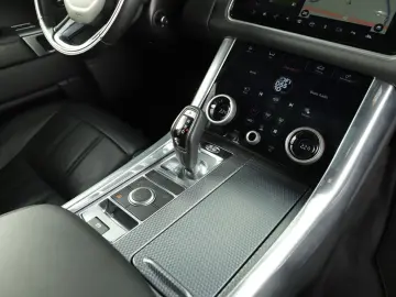 LAND ROVER Range Rover Sport 3.0 D300 HSE Dynamic LAND-Gara
