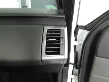 LAND ROVER Range Rover Sport 3.0 D300 HSE Dynamic LAND-Gara
