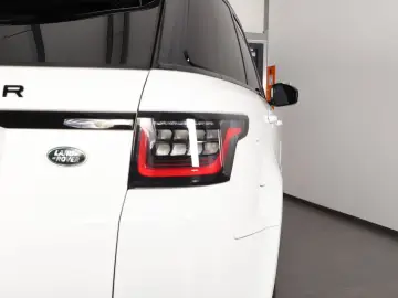 LAND ROVER Range Rover Sport 3.0 D300 HSE Dynamic LAND-Gara