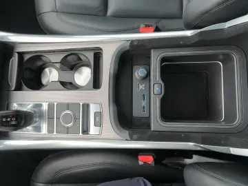 LAND ROVER Range Rover Sport D250 HSE