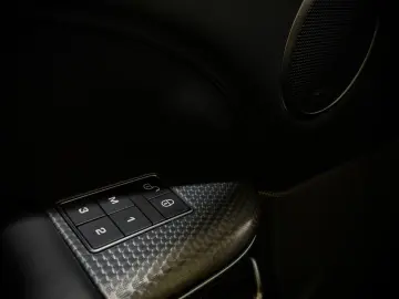 LAND ROVER Range Rover Sport HSE Dynamic P400 PANO HEAD-UP