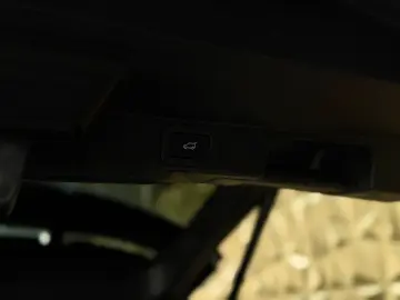 LAND ROVER Range Rover Sport HSE Dynamic P400 PANO HEAD-UP