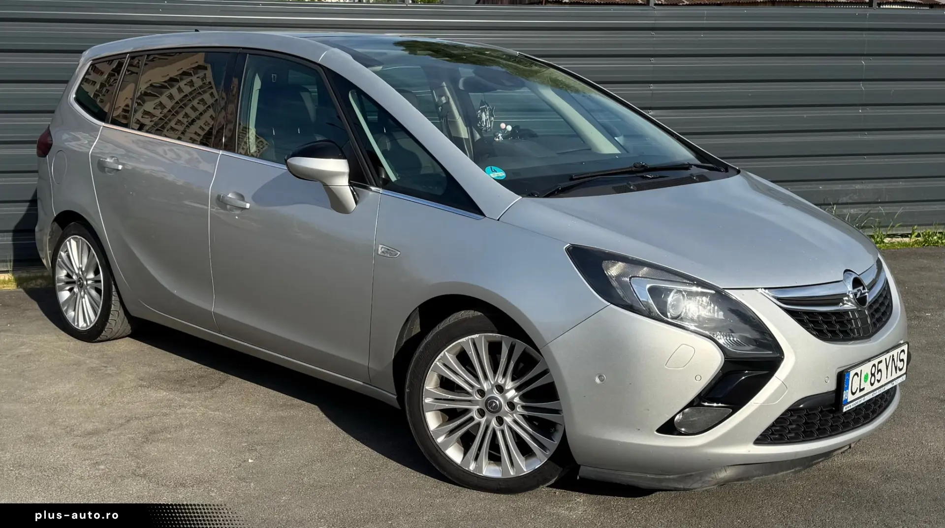Opel Zafira 2012 – 7 locuri - automata - piele - distronic