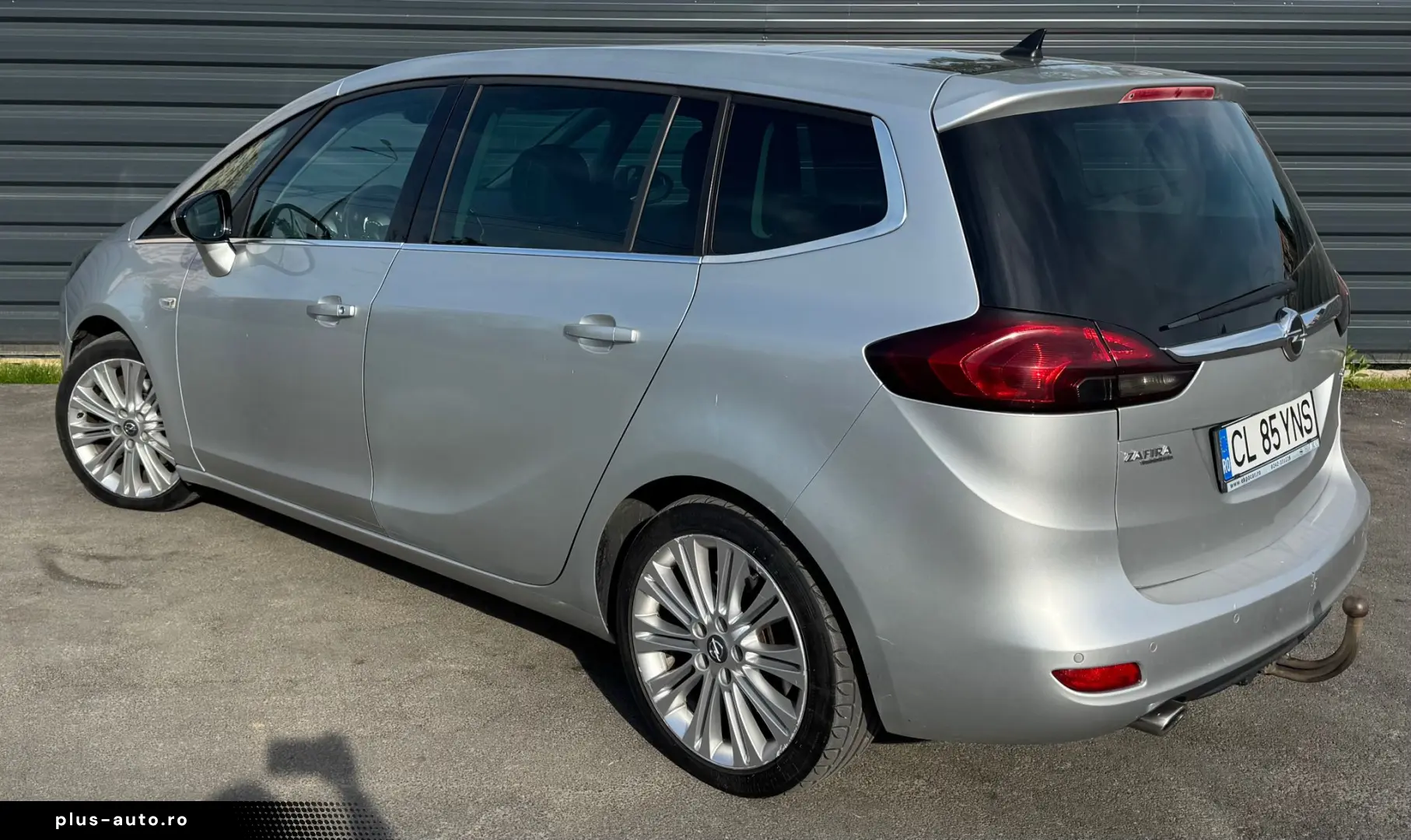 Opel Zafira 2012 – 7 locuri - automata - piele - distronic