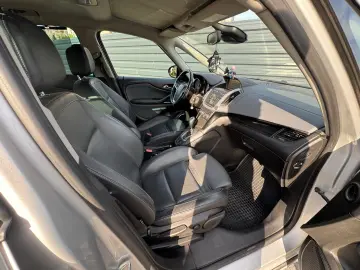 Opel Zafira 2012 – 7 locuri - automata - piele - distronic