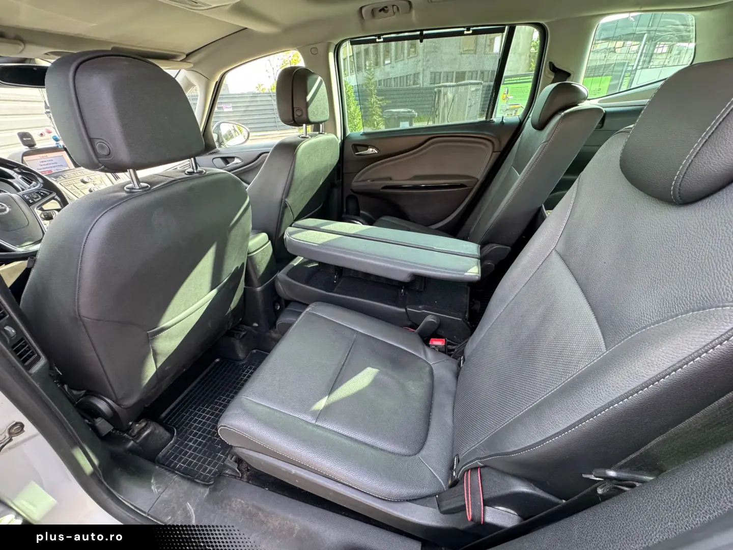 Opel Zafira 2012 – 7 locuri - automata - piele - distronic