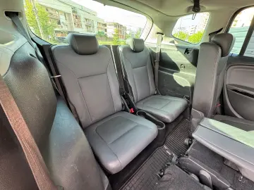 Opel Zafira 2012 – 7 locuri - automata - piele - distronic