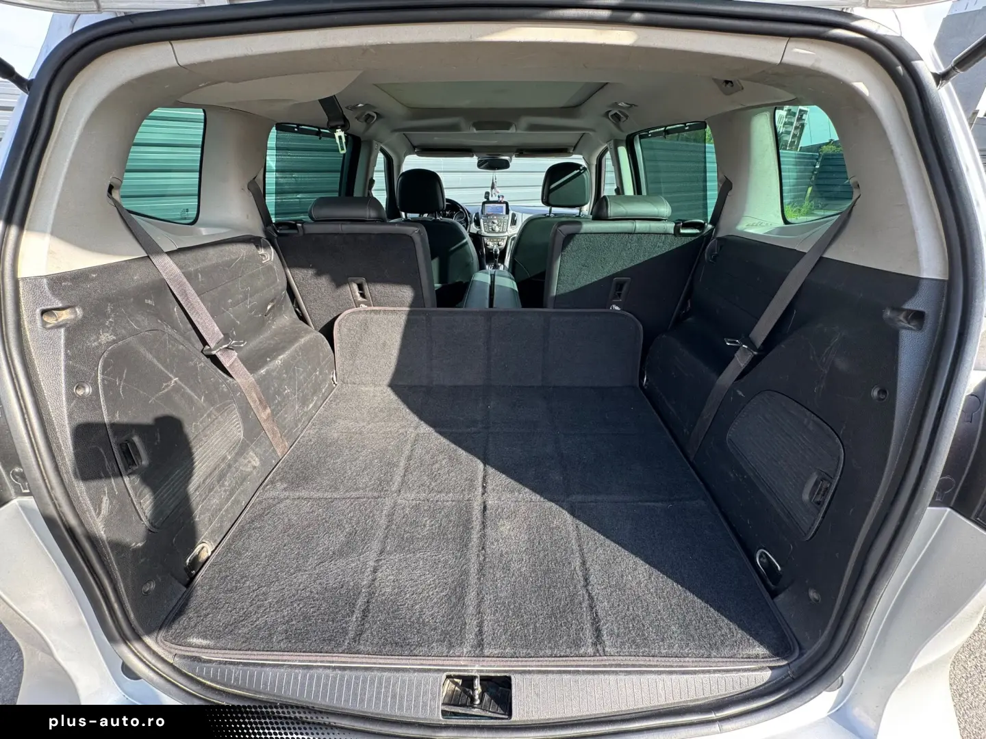 Opel Zafira 2012 – 7 locuri - automata - piele - distronic