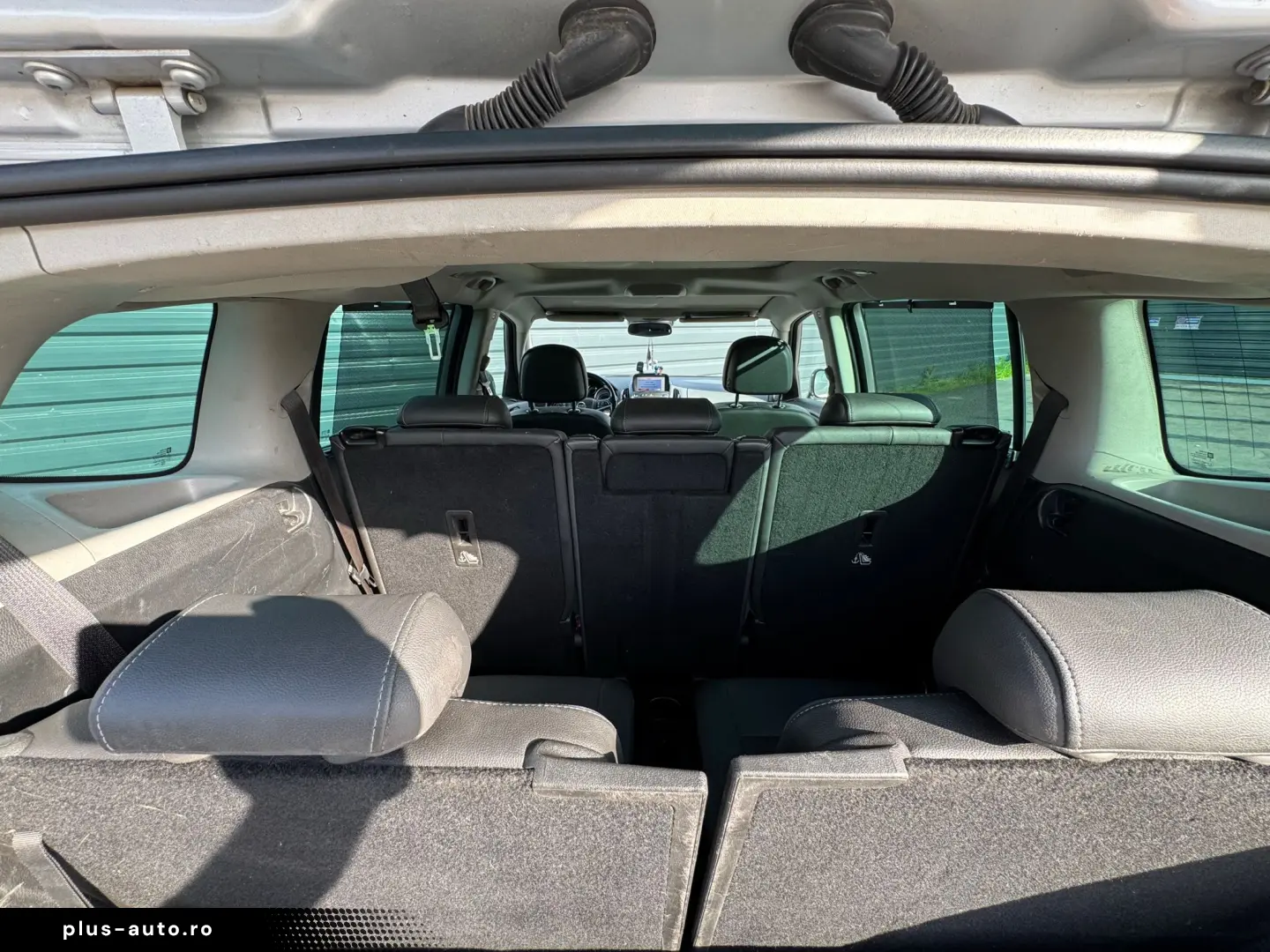 Opel Zafira 2012 – 7 locuri - automata - piele - distronic