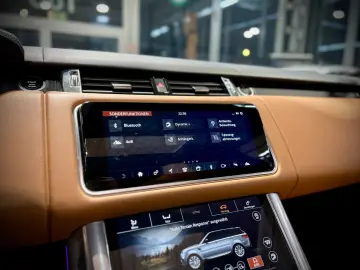 LAND ROVER Range Rover Sport SVR CARBON BLAU-MATT PANORAMA