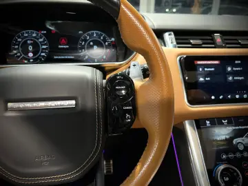 LAND ROVER Range Rover Sport SVR CARBON BLAU-MATT PANORAMA