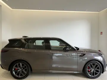 LAND ROVER Range Rover Sport D250 Dynamic SE Luftfederung