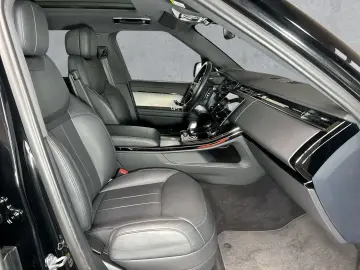 LAND ROVER Range Rover Sport D300 Dynamic SE Pano AHK Winte
