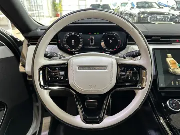 LAND ROVER Range Rover Sport DynamiHSE Pano HUD ACC Luftfed