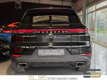 PORSCHE Cayenne PANORAMA BOSE MATRIX LED PASM 1. Hand