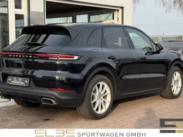 PORSCHE Cayenne PANORAMA BOSE MATRIX LED PASM 1. Hand
